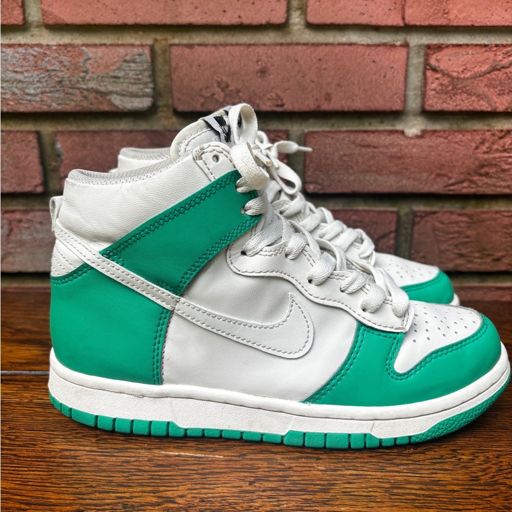 Nike Dunk High White Stadium Green